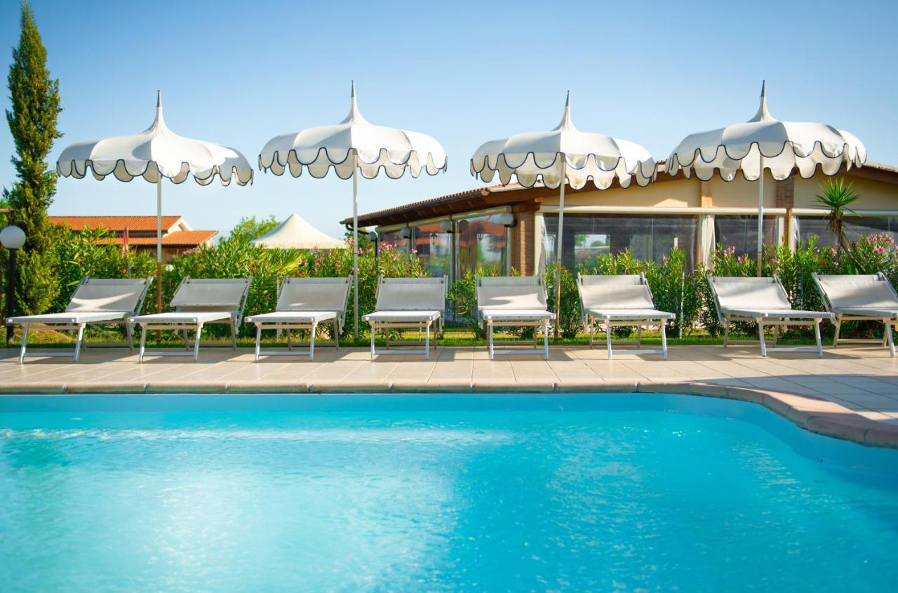 Fattoria Maremmana Aparthotel Marina di Grosseto Exterior foto